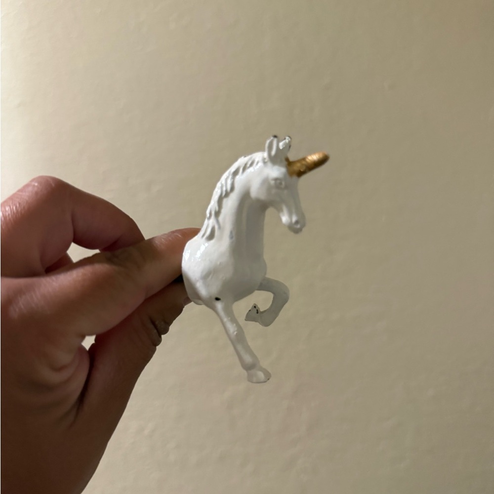 Decorative White Unicorn Drawer Pulls Knobs with Gold Horn - Picture 4 of 6